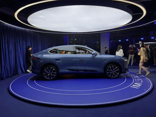 79万起27分钟大定破万是对勇敢者的奖励麻将胡了app新一代智己LS6上市19(图7)